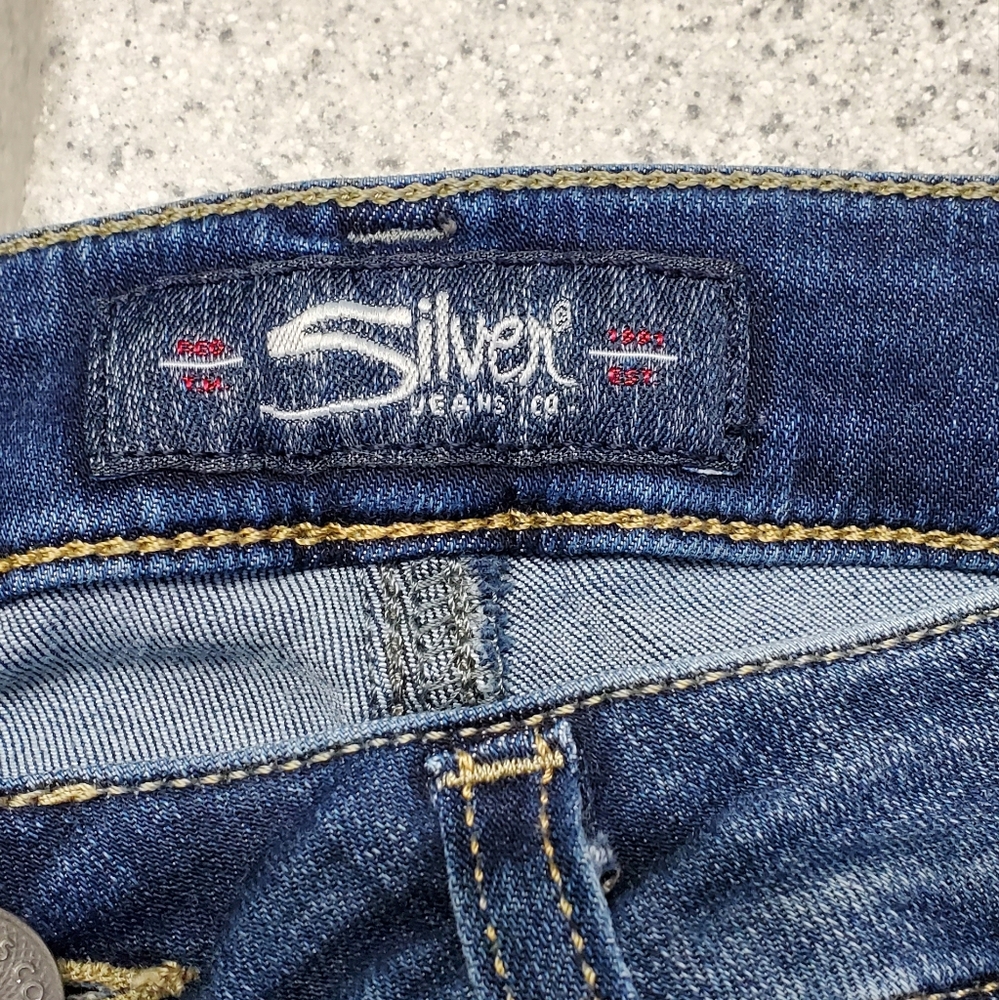 Jeans - Picture 3 of 4